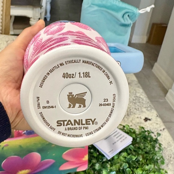 Stitch stanley Tumbler - Picture 3 of 5